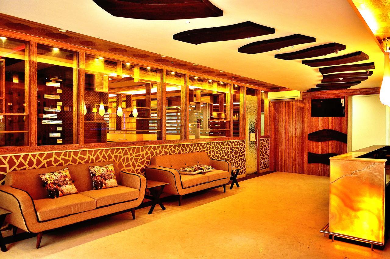 The Majestic Suites Калькутта Экстерьер фото